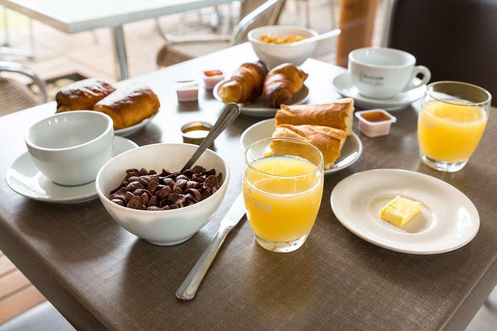 The Originals City, Hotel Albizia, Sarlat-La-Caneda Amenities photo